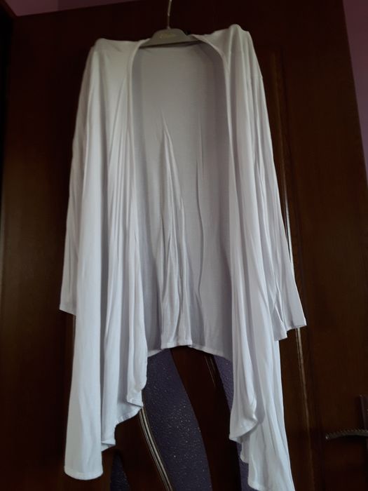 Vând Cardigan Damă Lung  in Colț Mărimea XL