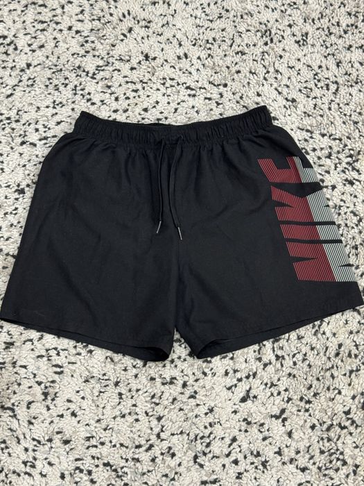 Къси панталони NIKE.Размер M