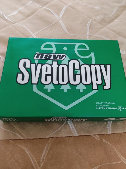 Продам  одну пачку бумаги Svetocopy,зажимы