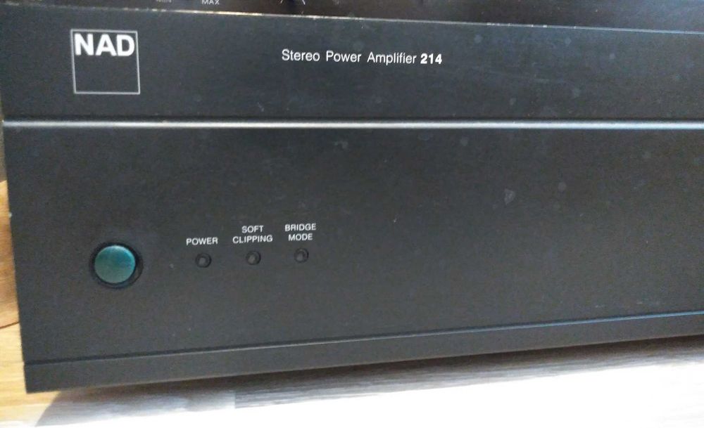 Preamplificator NAD 114 + Amplificator NAD 214