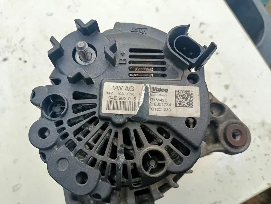 Alternator Valeo vw Golf 7/T-ROC/Polo 6C /Audi A1/A3/Q2 cod 04E903015