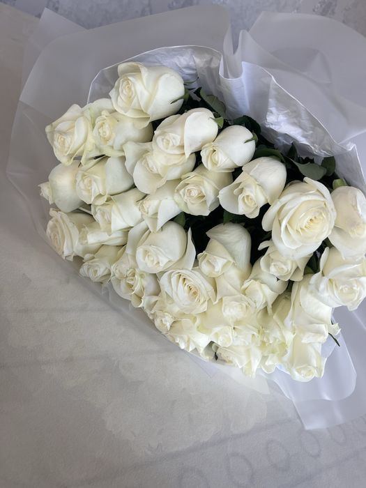 Цветы гүл түнде ғана алынған