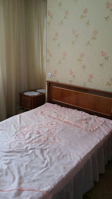 Продам спальный гарнитур