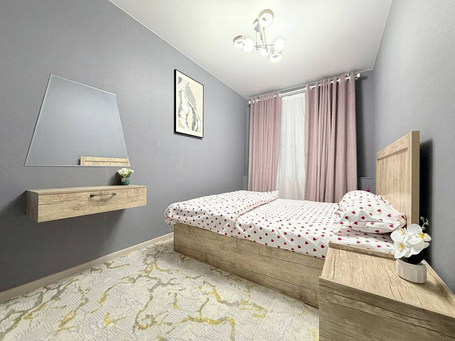 Продаётся квартира Чиланзар 7 квартал 2в3/2/4 меб тех спорт товары