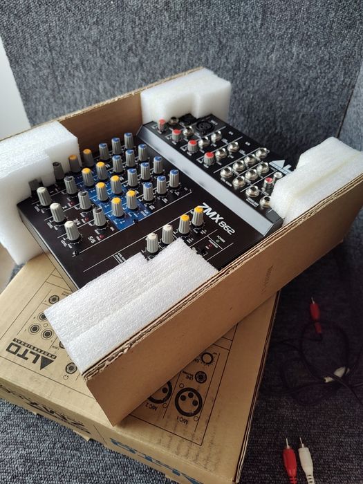 Пулт  Микрофона система  Усилвател