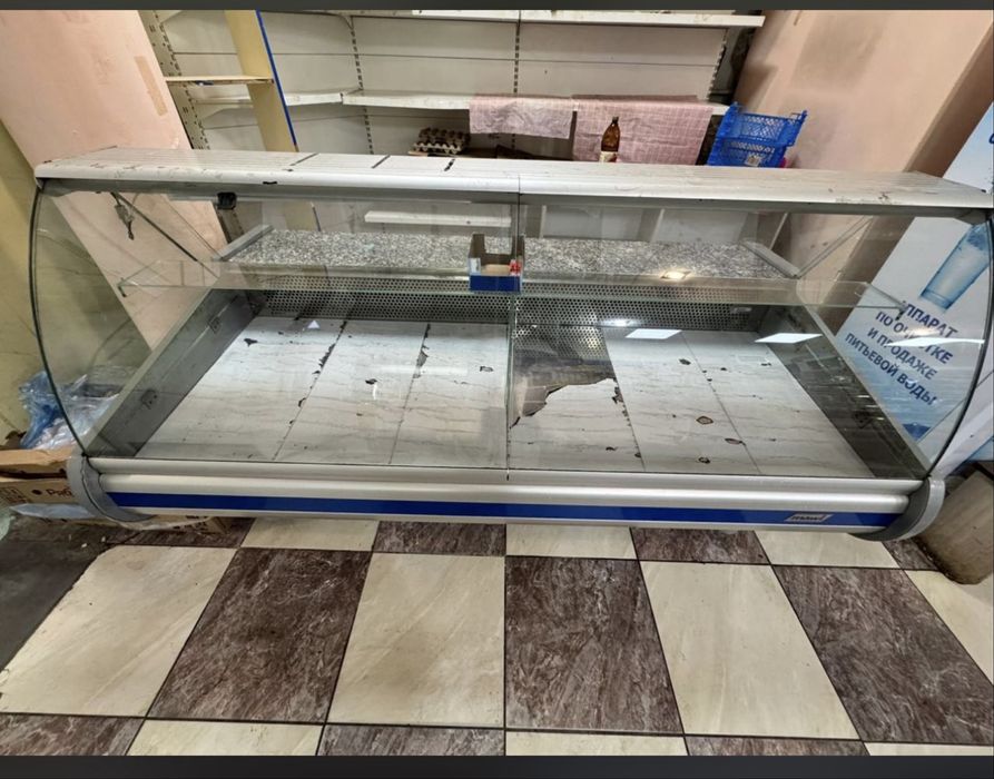 Продается винтринный холодильник