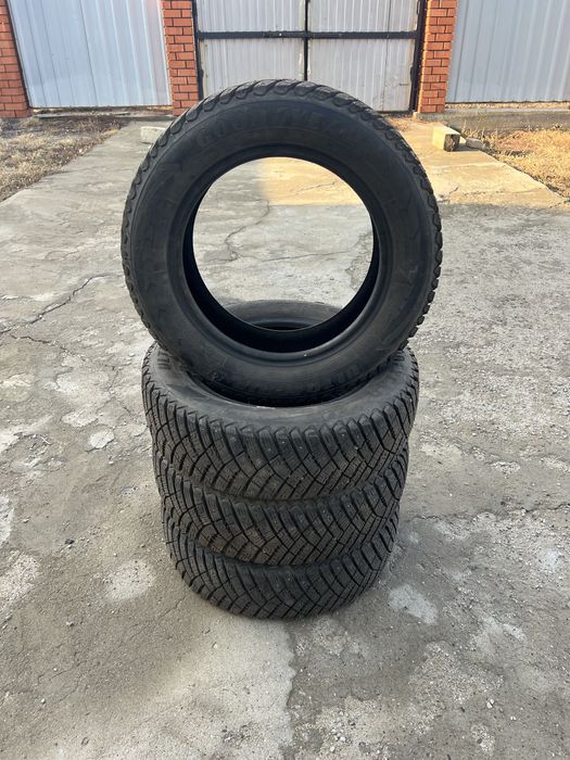 Продам шины зимние