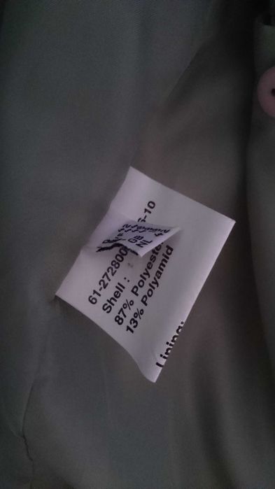 Vand geaca noua   ,pentru femei