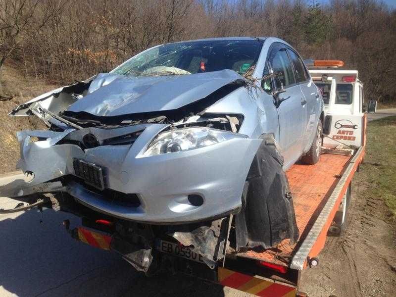 Тойота аурис 1,3 / Toyota Auris 1.3 на части
