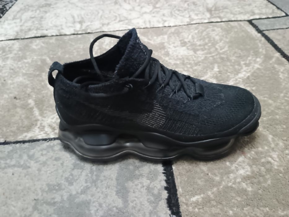 Vând adidași Nike scorpion black 2025