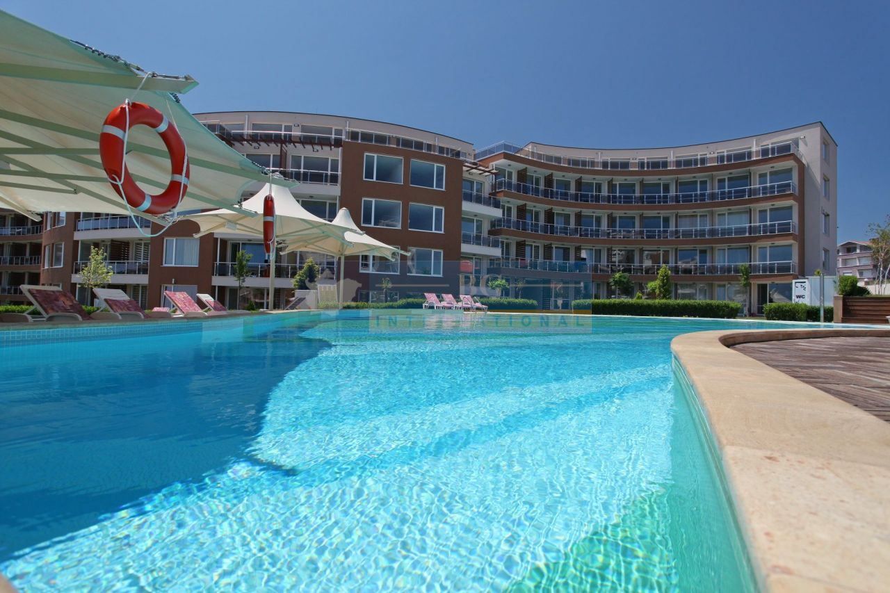 Продава се Двустаен апартамент в Черноморец - 69 кв.м за 1232 €/кв.м - Снимка #4
