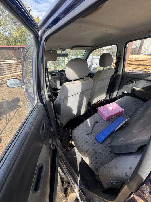 Vand Opel Agila 2003 benzina 1.0