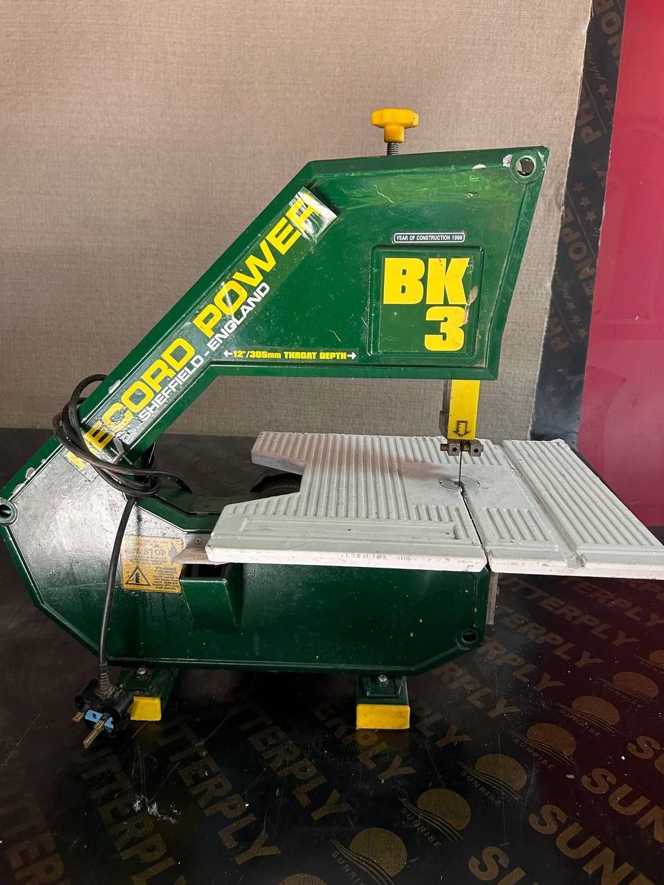 Банцинг деволт DEWALT перфектна машина