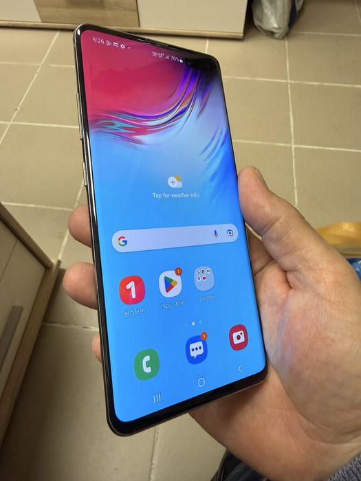 Samsung Galaxy S10 5G 8/256gb - отличен