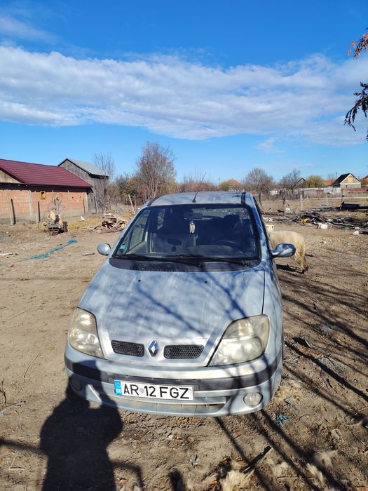 Vând Renault scenic 1