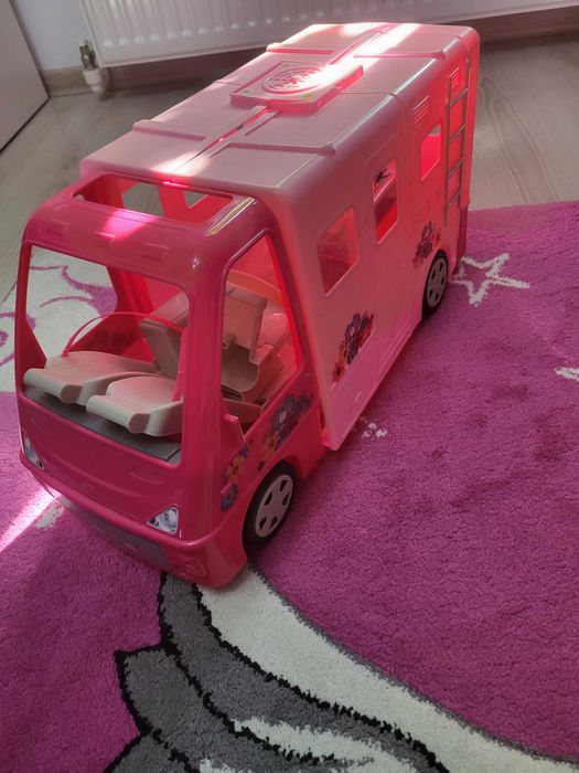 Rulotă cu accesorii