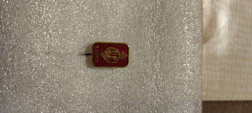 Значки тип брошка 30 бр.