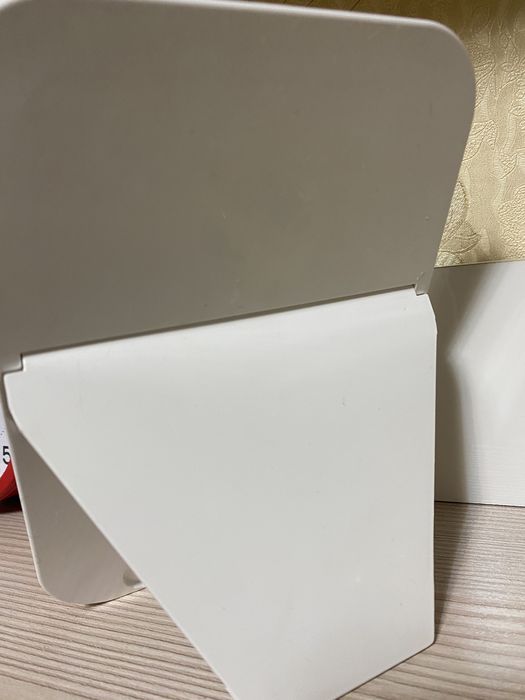 Зеркало настольное с подсветкой.