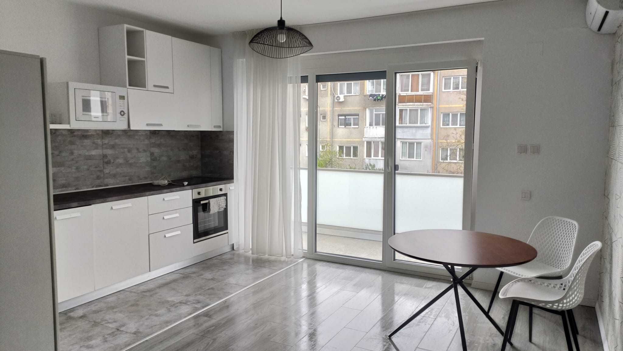 Inchiriez apartament 2 camere Oradea