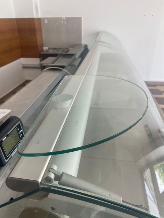 Vitrină frigorifică LINDE 3.80m