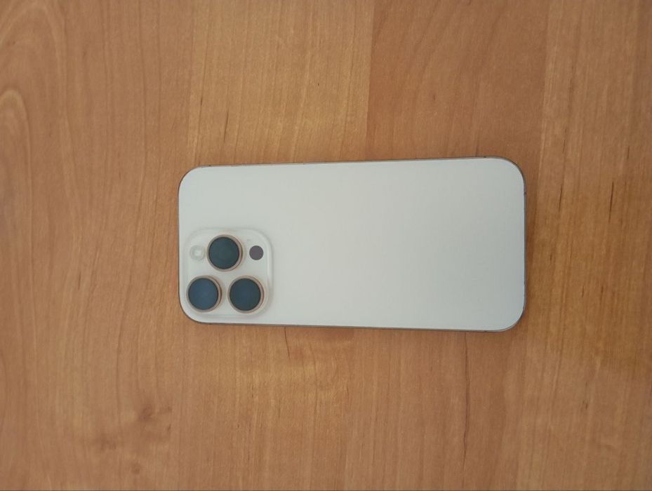 iPhone 16 про десерт