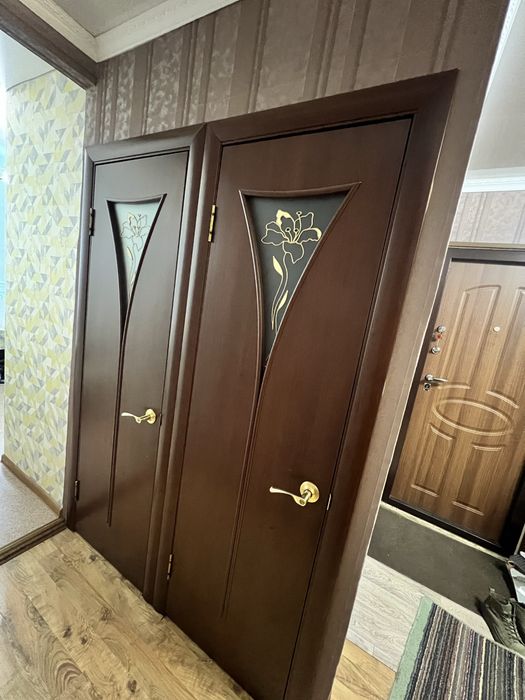 Продам межкомнатные двери