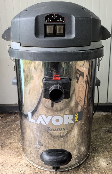 Тримоторна Прахосмукачка LAVOR pro