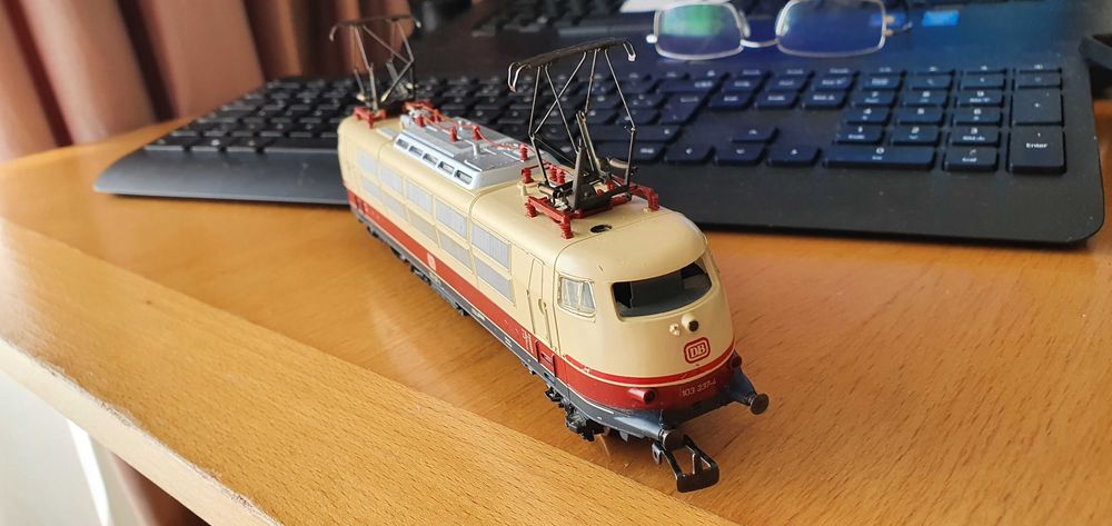 Marklin Locomotiva BR 130 - H0