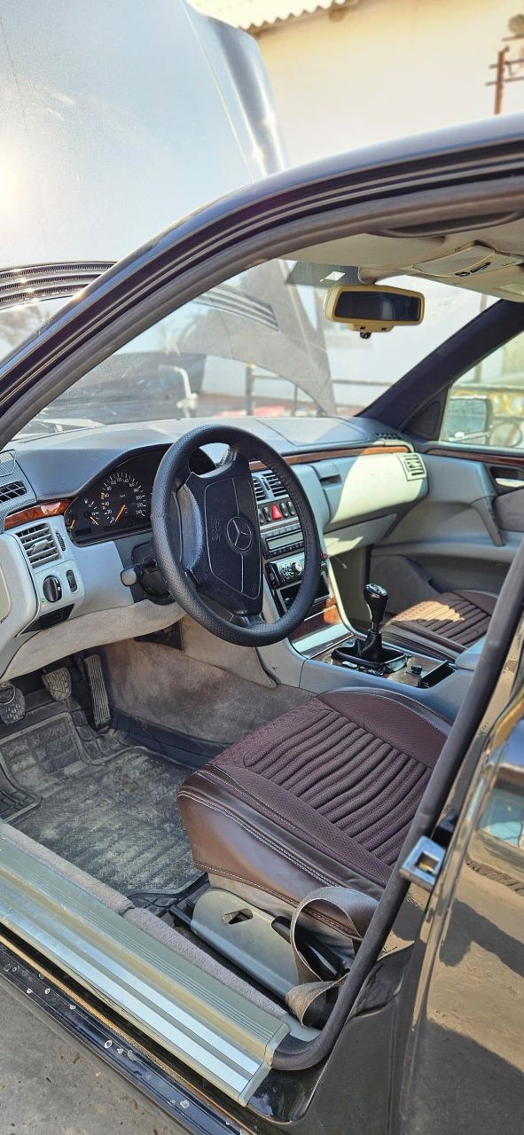 Merc W210 mator 111