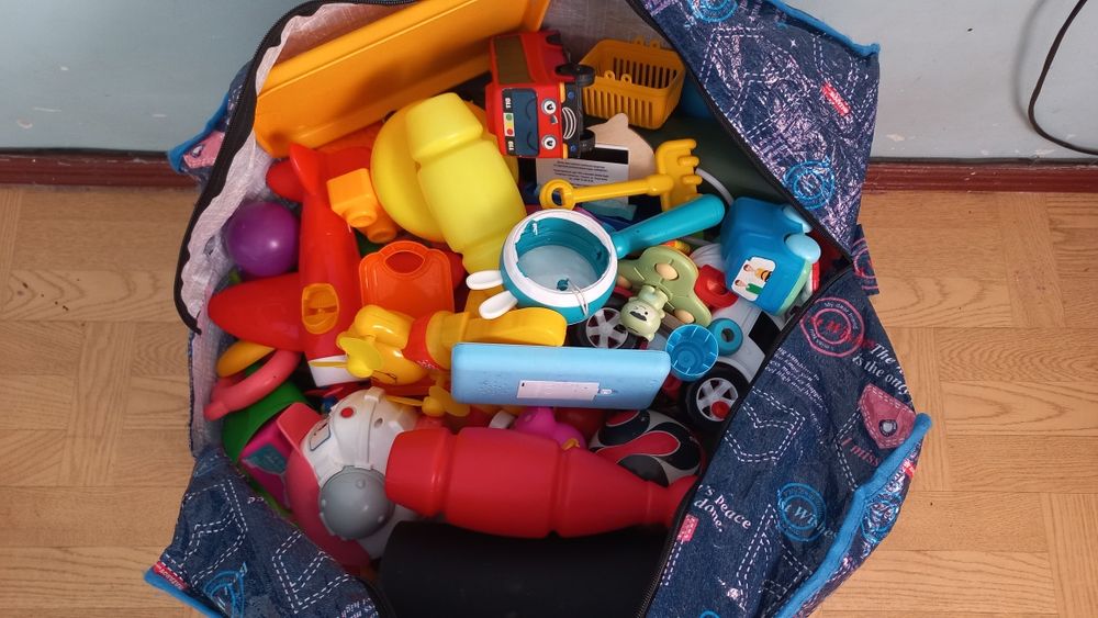 Продам детские игрушки