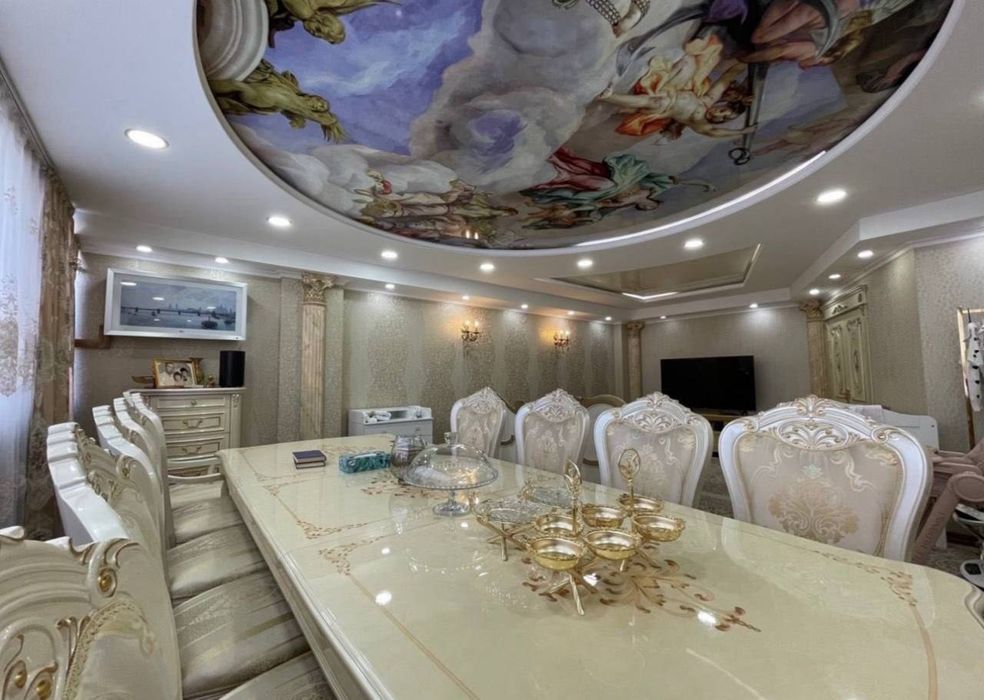 Продается 4в3 ком квартира, ориентир: Дархан, 98 м²