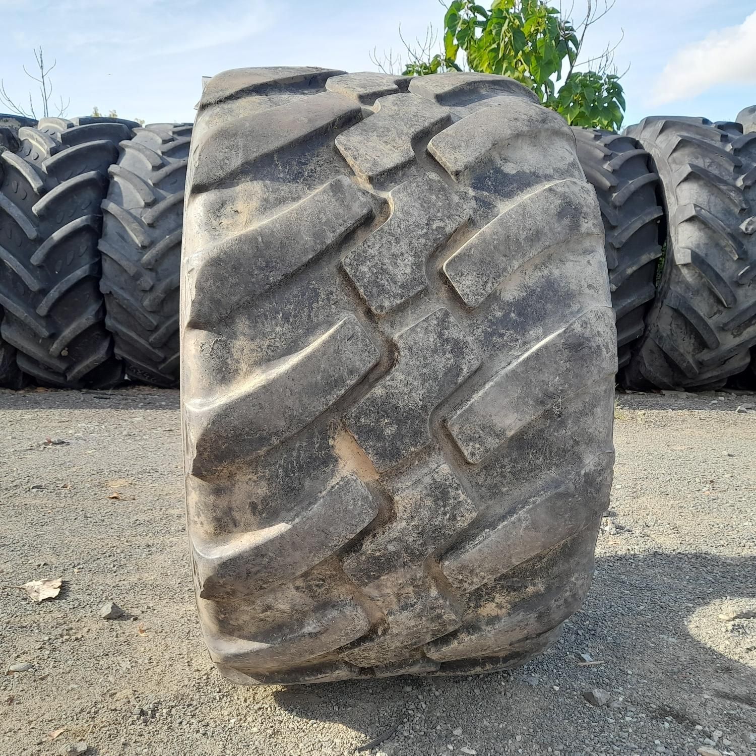 Cauciucuri 560/45R22.5 Bkt Anvelope Cu Livrare Rapida