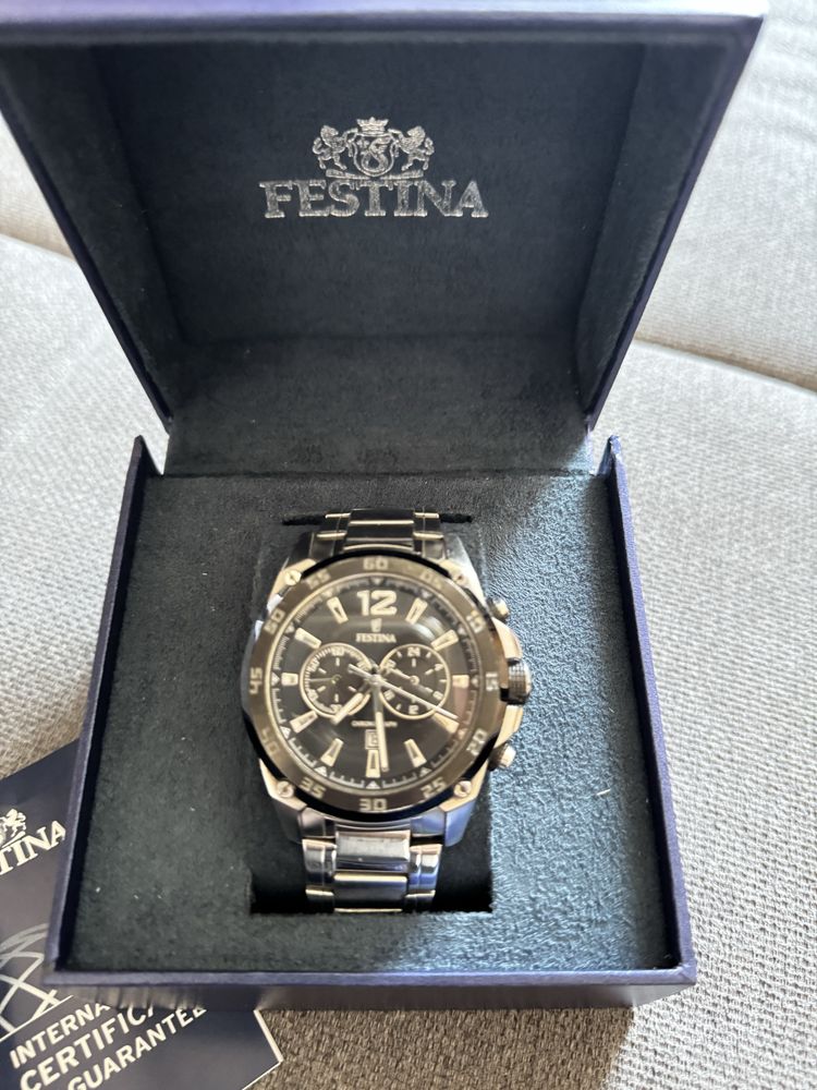 Часовник Festina F16680/4