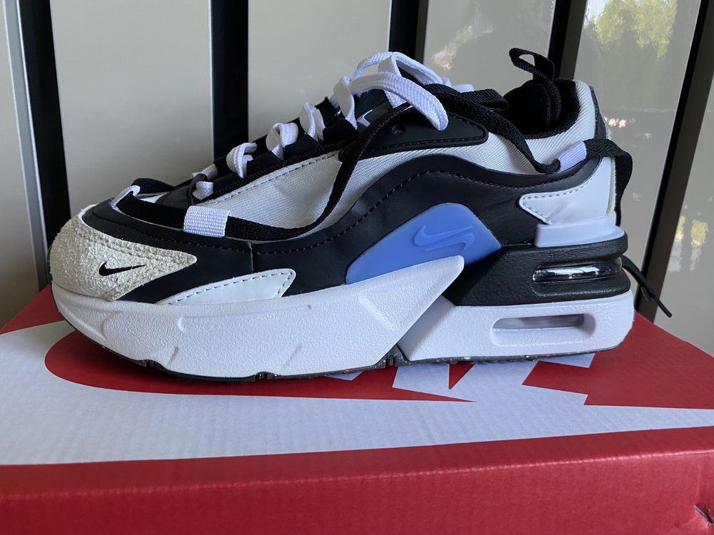 Налични Nike Furyosa дамски топ цена 169 лв