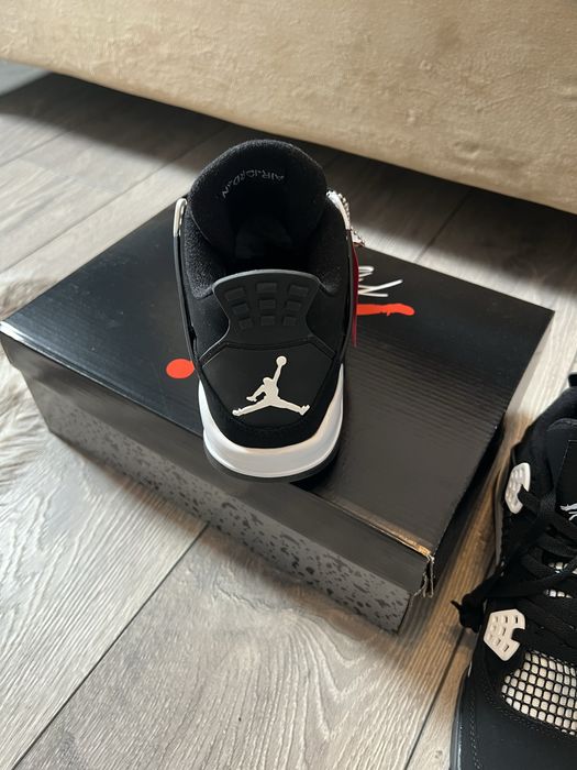 Jordan 4 Oreo Barbati  (Nu Pure/Cement/Red/Blackcat)