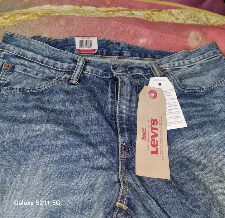 Vand blugi barbati (America)