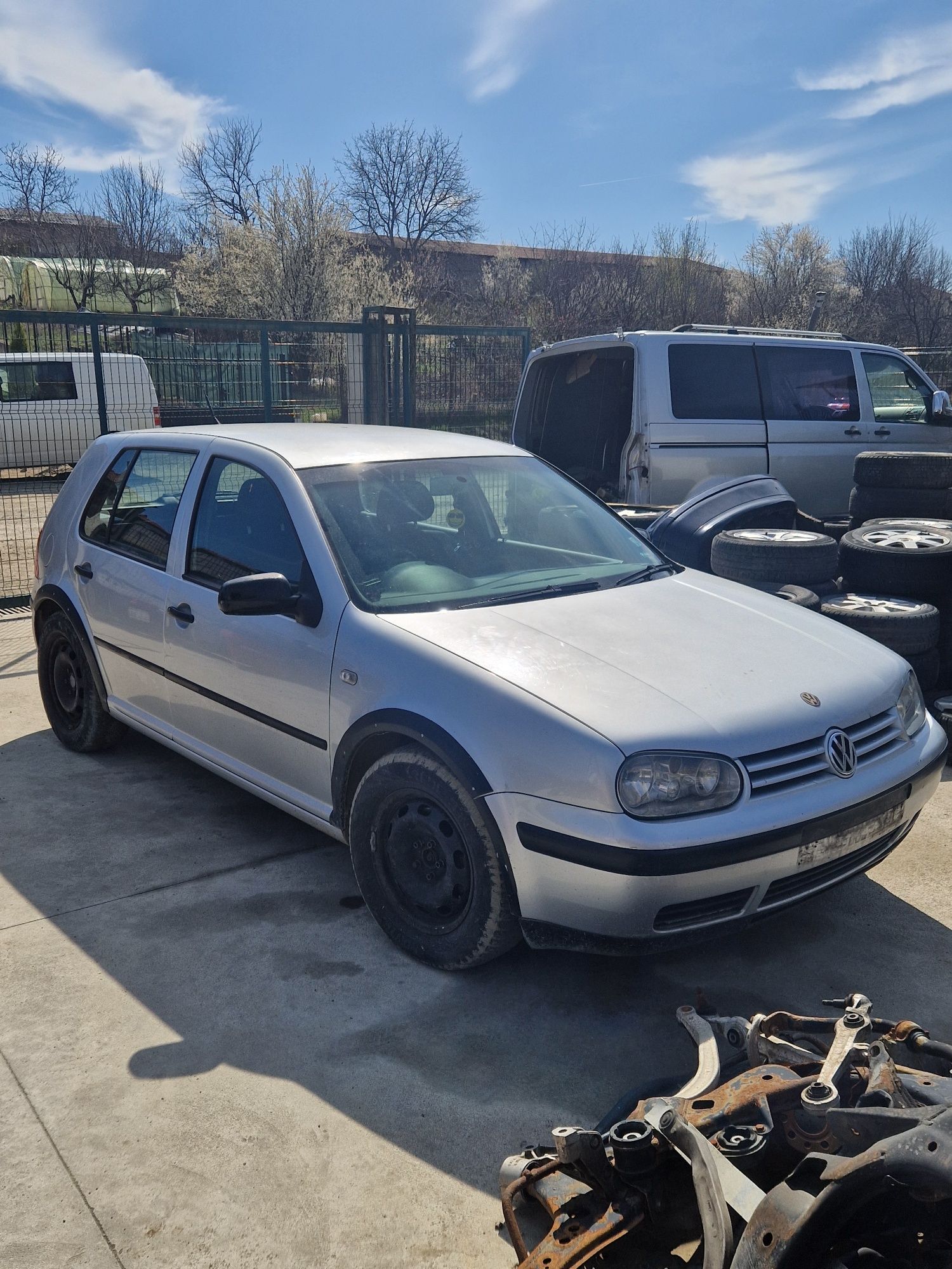 Golf 4 1.9 TDI (НА ЧАСТИ)