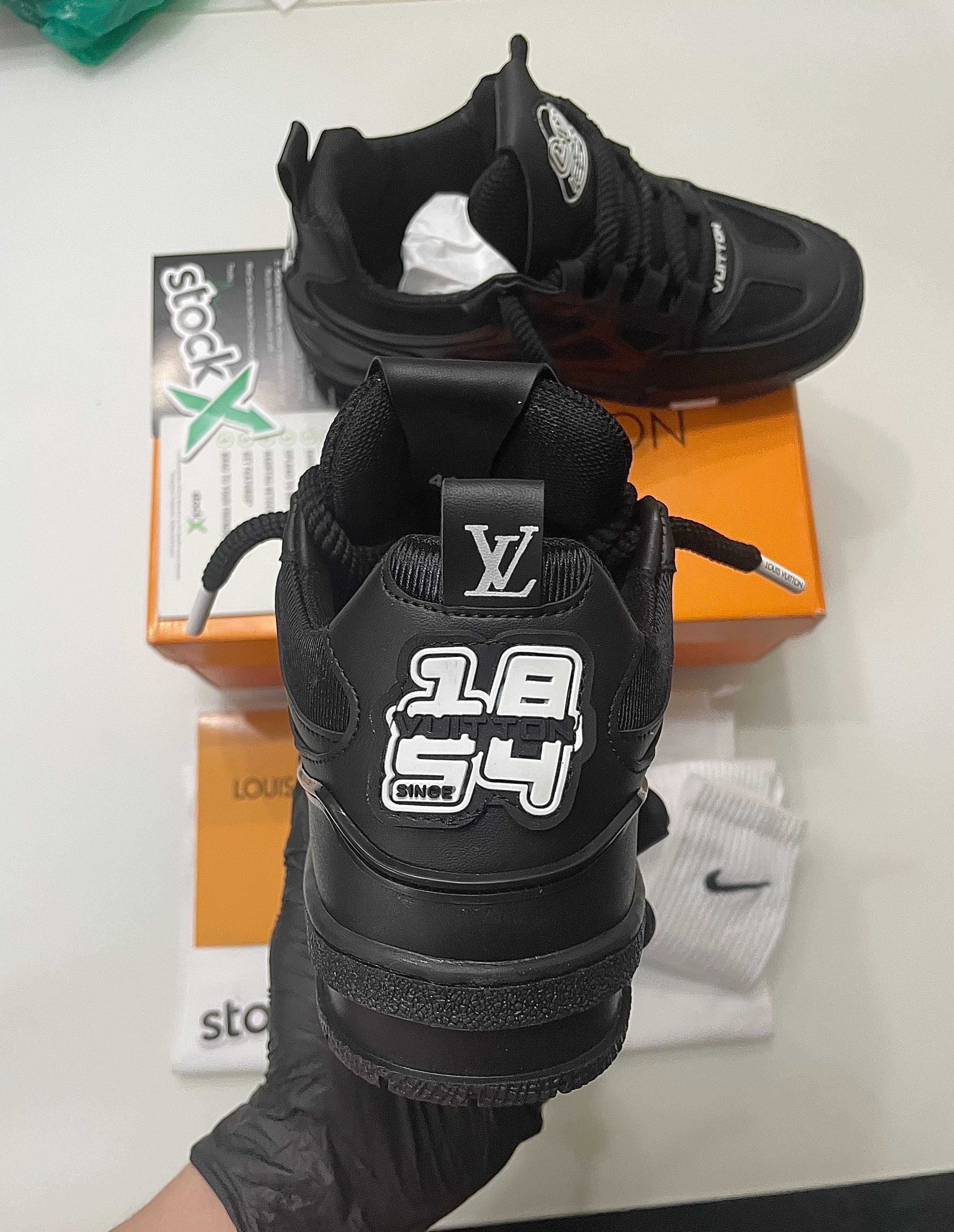 40,41,42,43,44 Louis Vuitton Skate Black with white logo (Lux&Class)