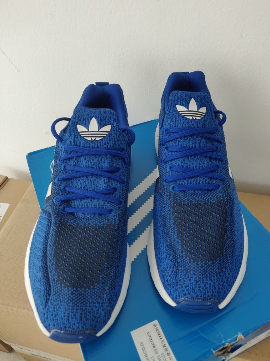 Adidas Swift Run 22 номер 45 1/3 код 1А