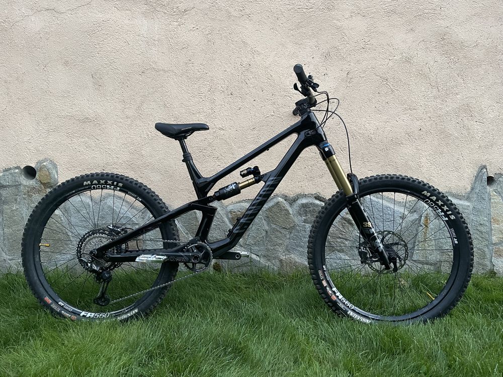 Canyon Torque 2023 CF 9 L размер КАТО НОВО