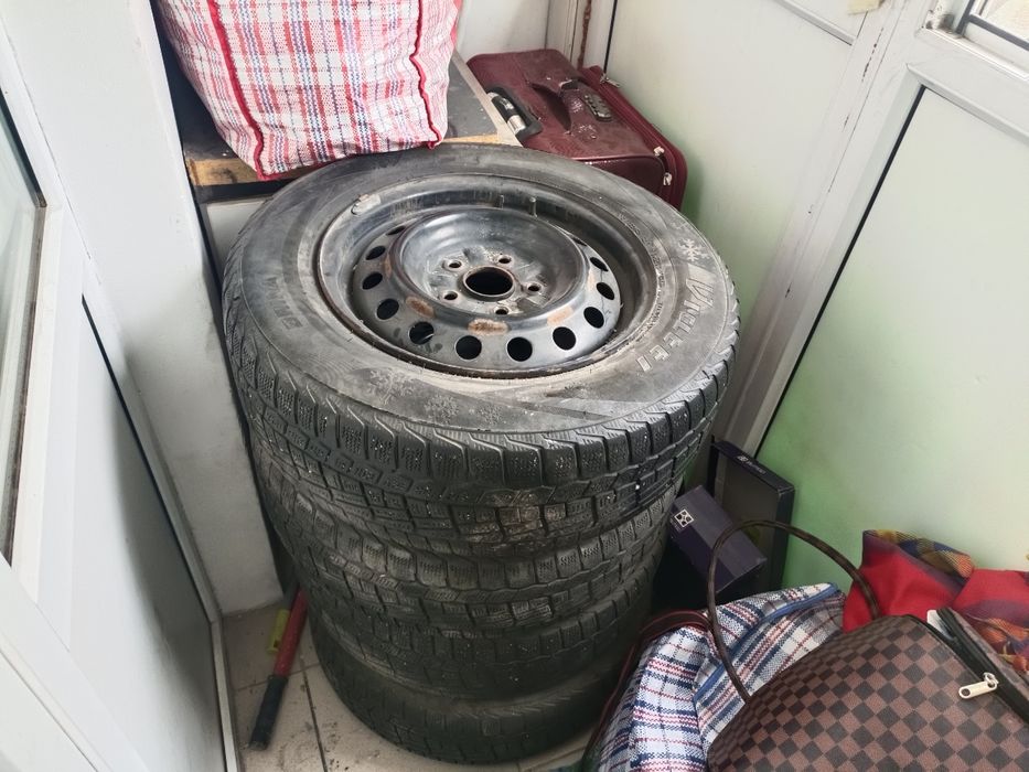 Покрышка зимни с дисками