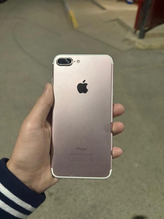 Айфон 7+ 128гб (не продан)