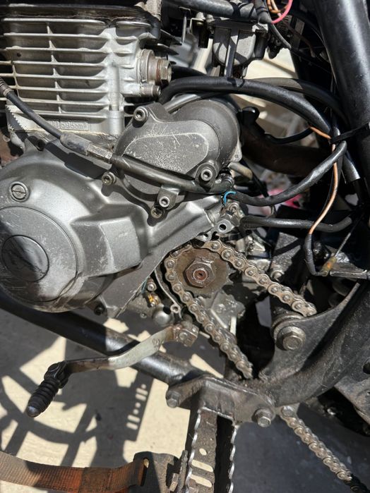 Vând motor complet Yamaha xt600 cu tot cu instalație,relee, complet!