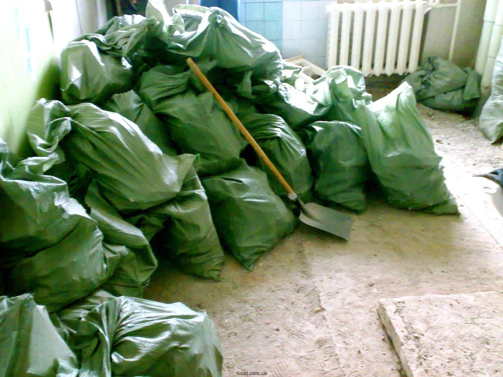 Опилки в мешках Вывоз строительного мусора желательно чтобы был в мешк