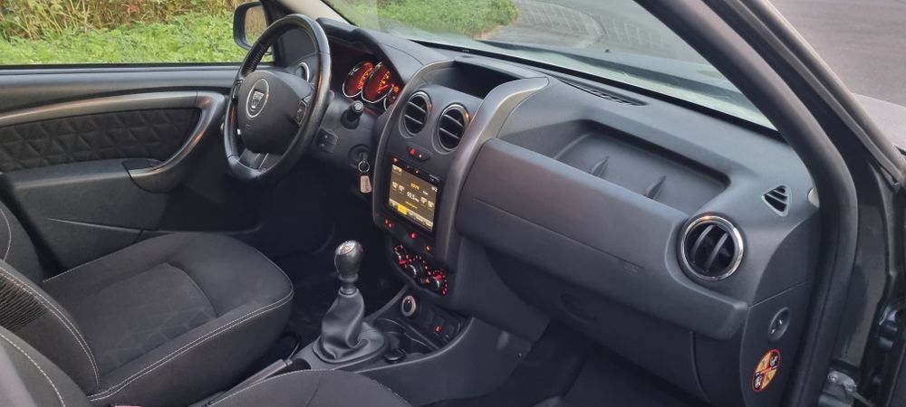 Dacia Duste Prestige / 1.5 dci 110cp/4X4/Navigație