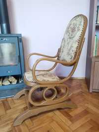 Scaun Antic , din lemn solid !