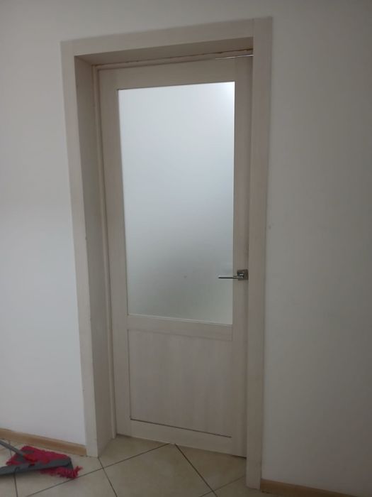 Отдам три межкомнатные двери