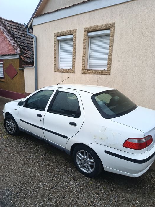 Fiat Albea an 2005