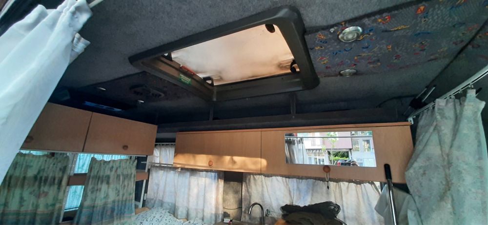 Бус пригоден кемпер