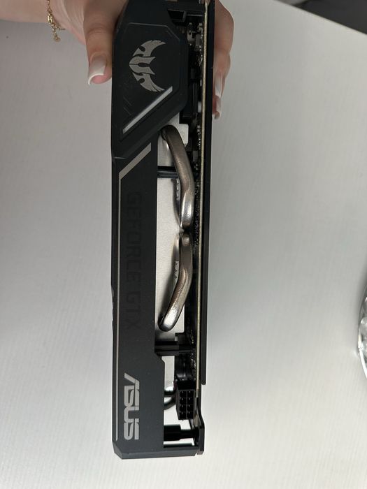 Asus Tuf Gtx 1660 Super OC 6GB
